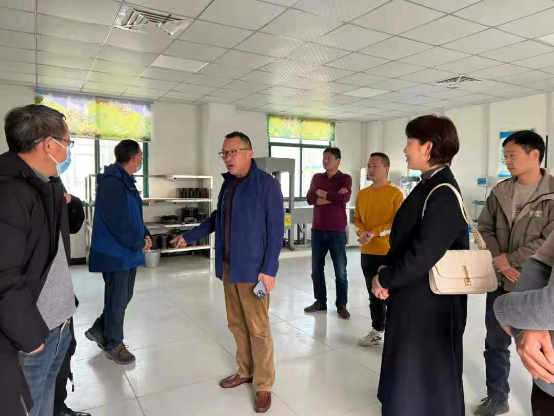 【雙喜訊】永和集團(tuán)城陽(yáng)城分公司瀝青拌合站項(xiàng)目順利取得土地規(guī)劃許可證書(shū)及永和集團(tuán)晟和實(shí)驗(yàn)室升級(jí)改造圓滿完成，今日順利迎來(lái)專家驗(yàn)收！