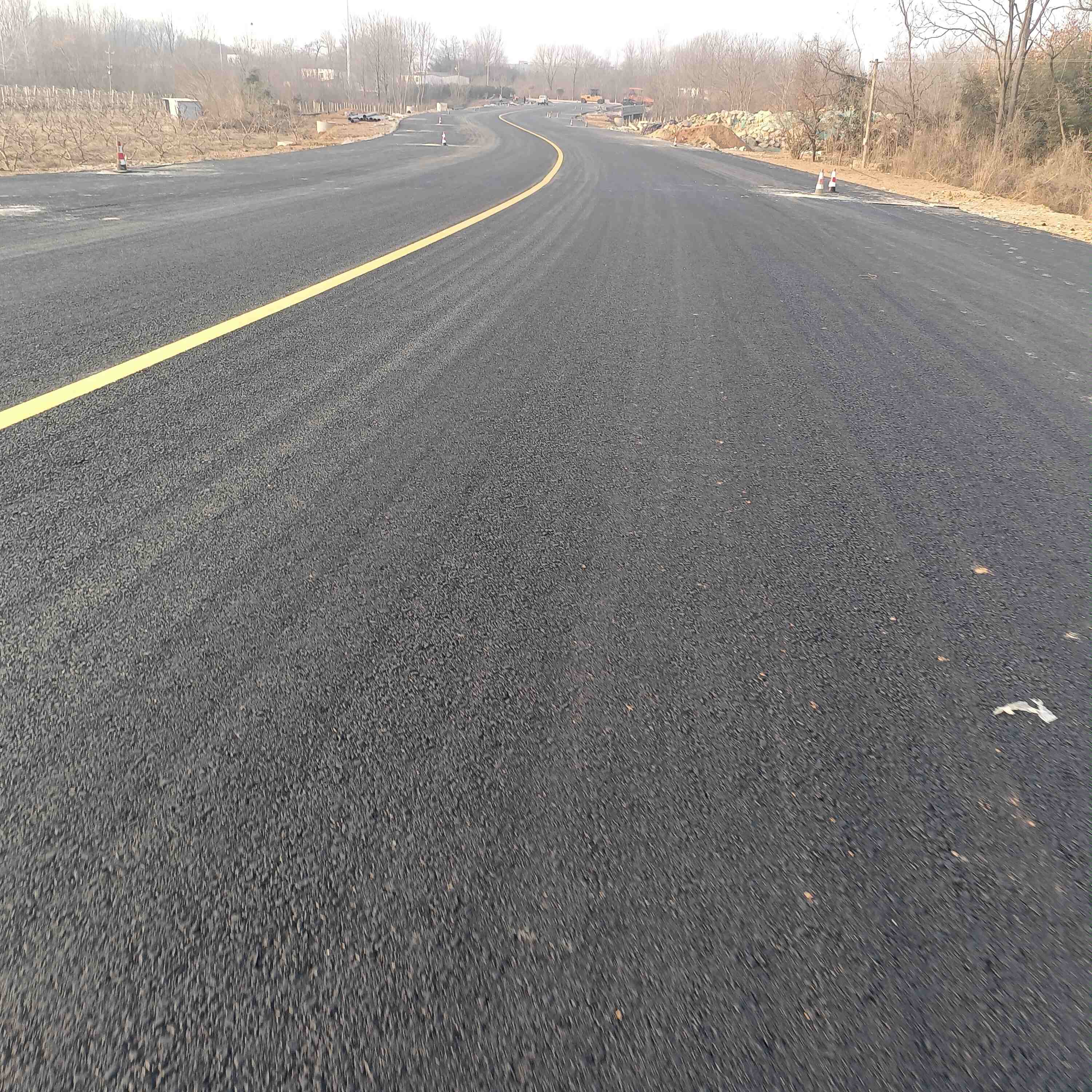 雷山匠谷三橋三路之萬(wàn)戶街通車?yán)? /></p>
                                <p style=